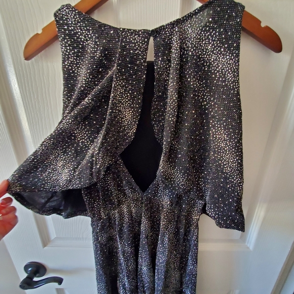 NWT🔥Stunning Sparkling Backless Black Event Dress - Picture 3 of 7